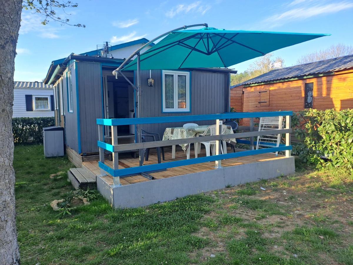 Chalet Pour 5 Personnes Equipe Sur Emplacement Privatif Dans Camping 4 Etoiles Appartenant Et Gere Par Un Particulier Hotel Foix Exterior photo