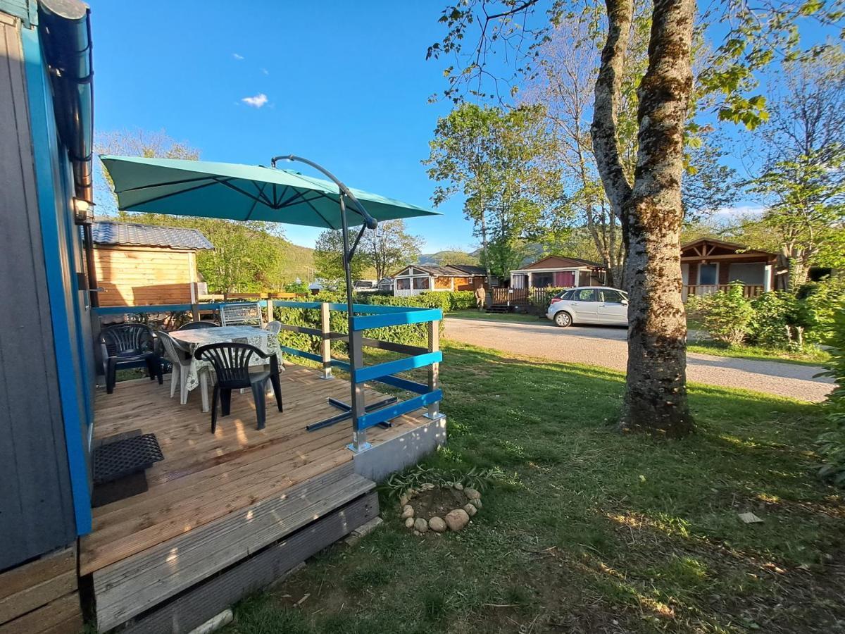 Chalet Pour 5 Personnes Equipe Sur Emplacement Privatif Dans Camping 4 Etoiles Appartenant Et Gere Par Un Particulier Hotel Foix Exterior photo