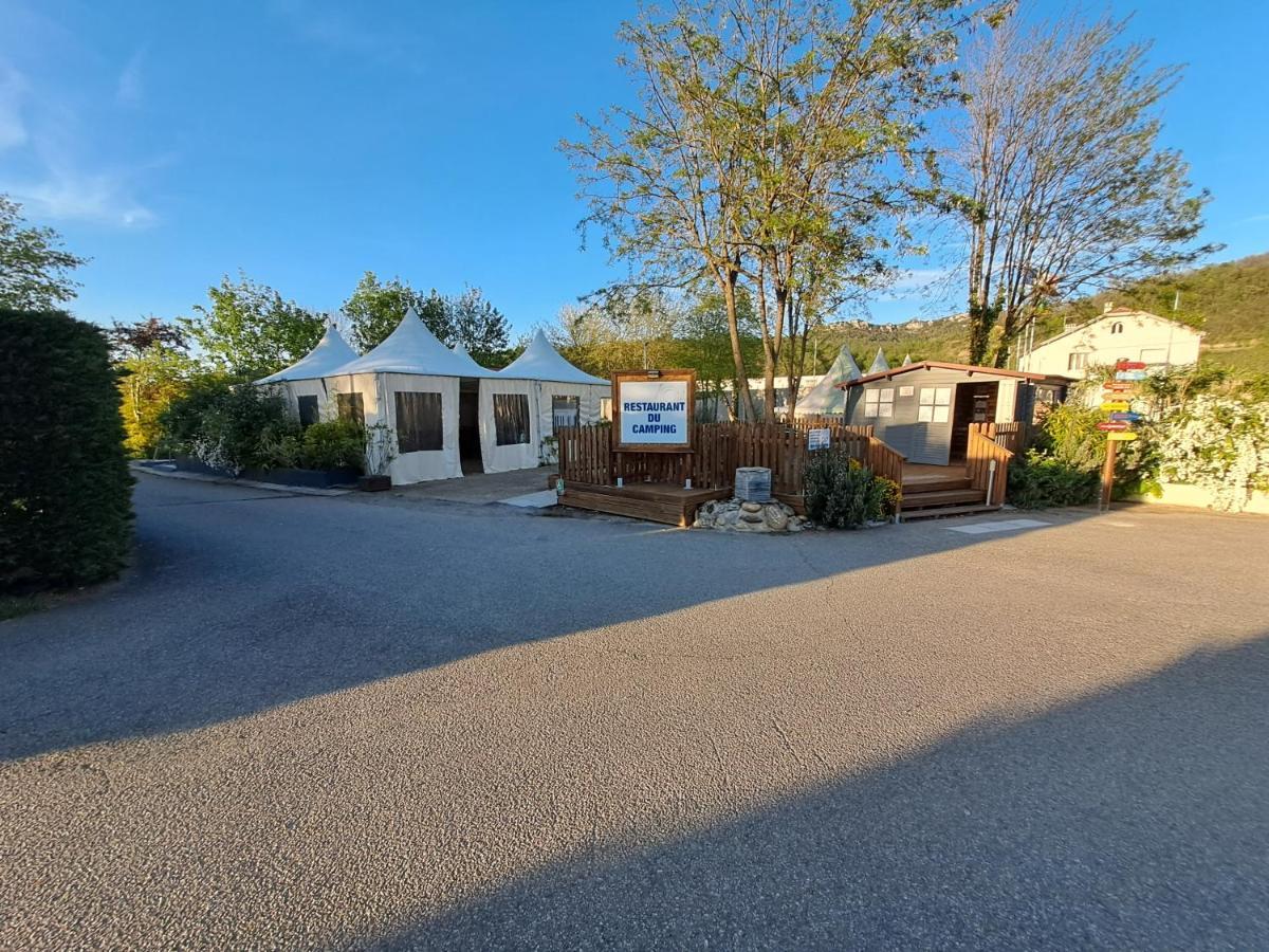 Chalet Pour 5 Personnes Equipe Sur Emplacement Privatif Dans Camping 4 Etoiles Appartenant Et Gere Par Un Particulier Hotel Foix Exterior photo